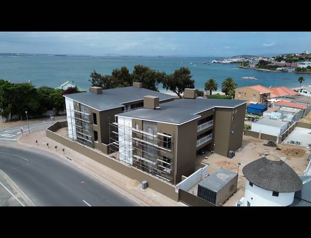 2 BEDROOM APARTMENT FOR SALE IN SALDANHA CENTRAL